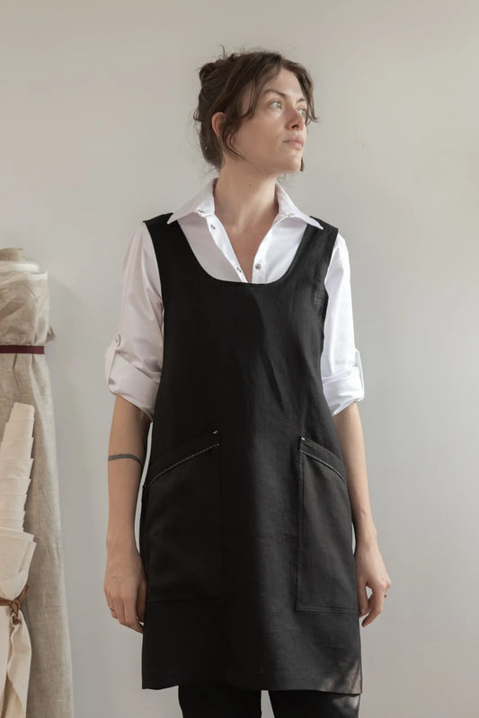 Mandil cruzado lino azabache