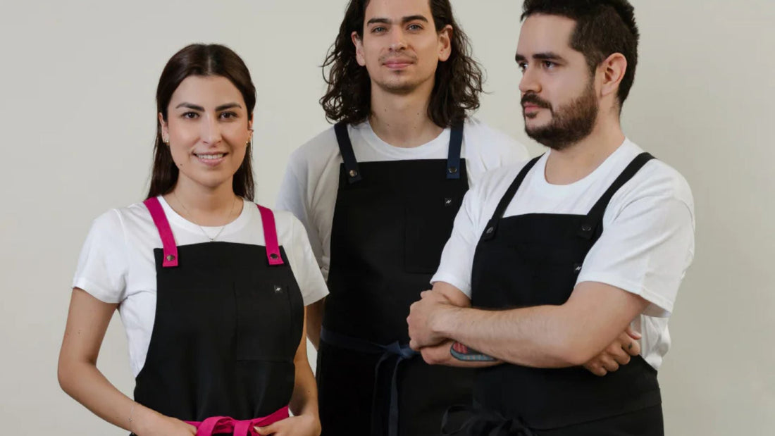 MANDIL COMPLETO VS MANDIL DE CINTURA: CUÁL CONVIENE PARA CADA PUESTO