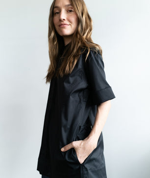 Camisa Esencial Unisex Negra