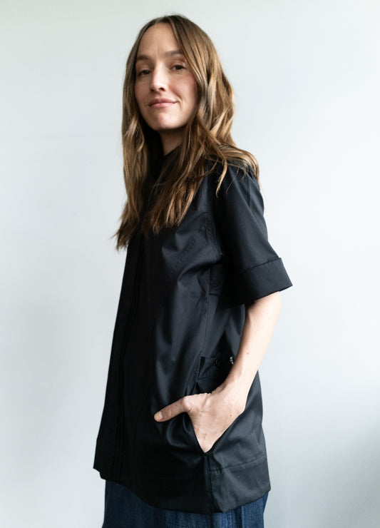 Camisa Esencial Unisex Negra
