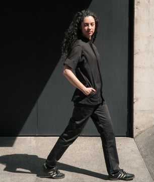 Camisa Esencial Unisex Negra