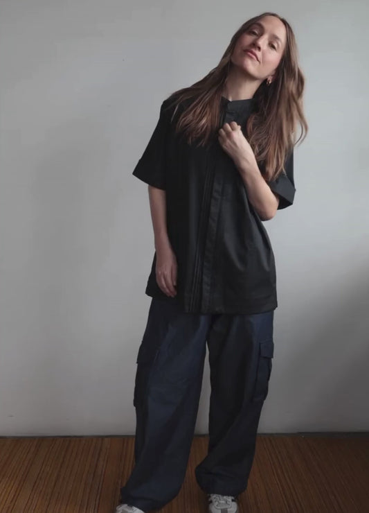 Camisa Esencial Unisex Negra